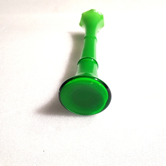 Vintage Carlo Moretti Murano style green cased Bud Vase Ruffle Top Design - Picture 3 of 7